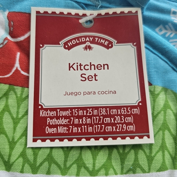 Holiday Time Kitchen Set - Picture 4 of 4